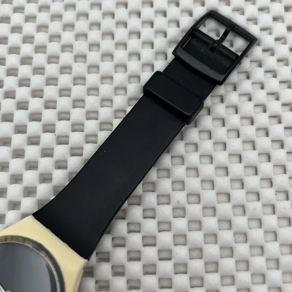 Swatch watch gw400
